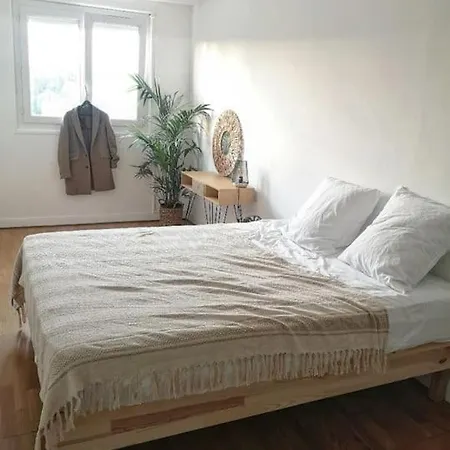 Appartement Proche Centre Avec Parking Gratuit Sevres Exterior photo