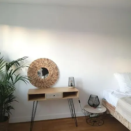 Appartement Proche Centre Avec Parking Gratuit Sevres Exterior photo