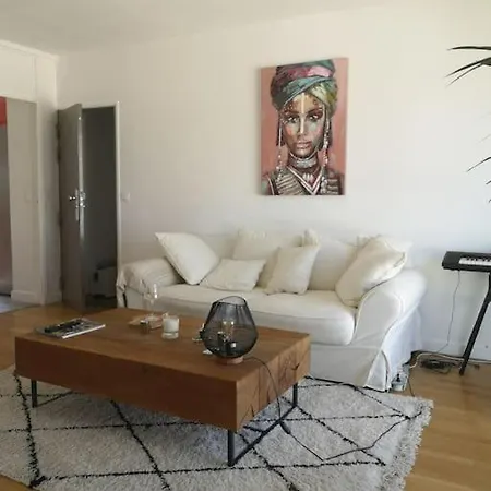 Appartement Proche Centre Avec Parking Gratuit Sevres Exterior photo