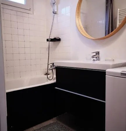 Appartement Proche Centre Avec Parking Gratuit Sevres Exterior photo