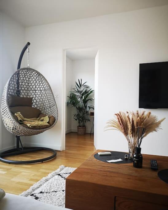 Proche Centre Avec Parking Gratuit Apartment